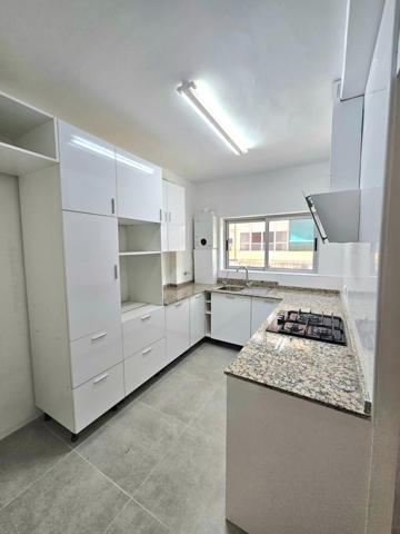 Piso en venta en Alicante, Altozano photo 0