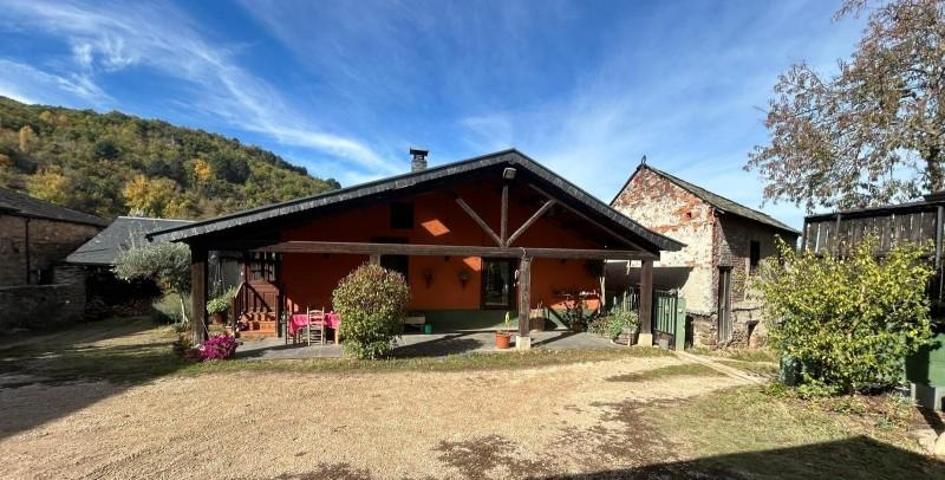 Casa en venta en Ponferrada, Puente Boeza - Otero - Zona Rural Sur photo 0