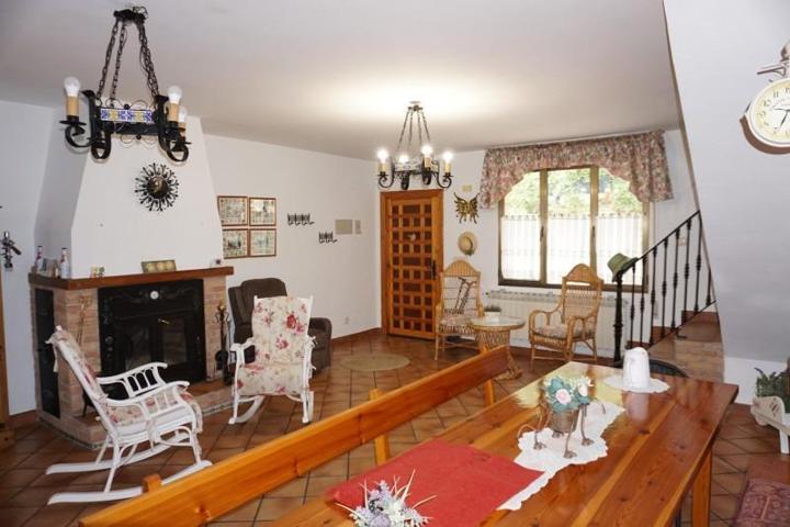 Adosada en venta en Condado de Treviño, Condado de Treviño photo 0