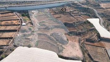 Casa con terreno en venta en Guía de Isora, Guía de Isora photo 0