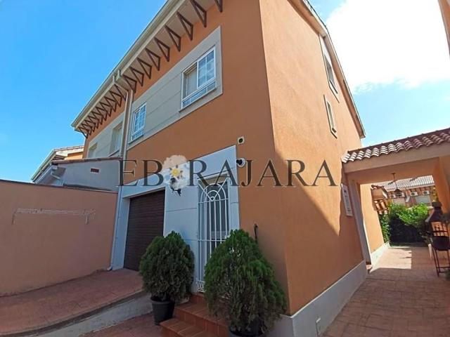 Chalet en venta en Talavera de la Reina, Calle Cardenal Cisneros, 45694 photo 0