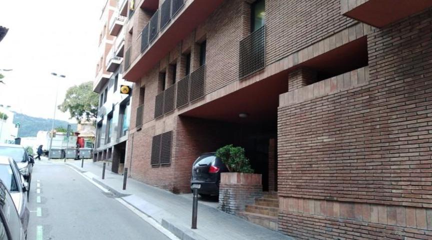 Local comercial en venta en Barcelona, Vallcarca i els Penitents photo 0