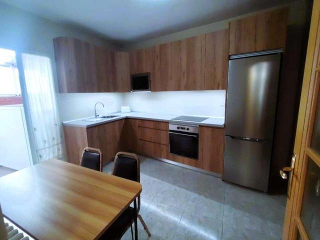 Casas de pueblo en venta en Valdepeñas, Calle Constitución photo 0