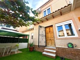 Casa en venta en Torrevieja, Los altos photo 0