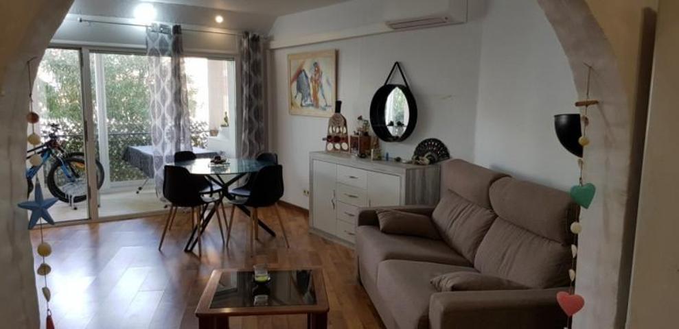 Apartamento en venta en Roses, Santa Margarida photo 0