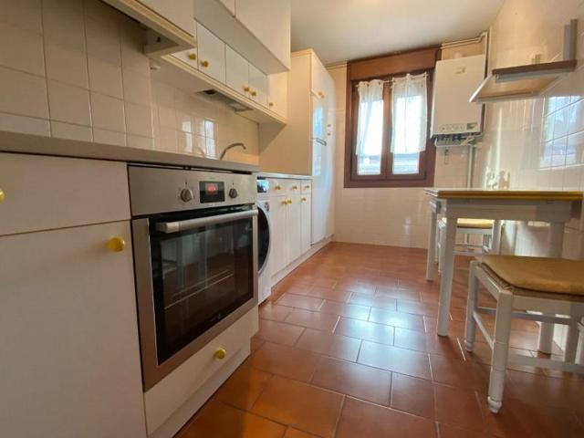 Piso en venta en Ezcaray, Centro photo 0