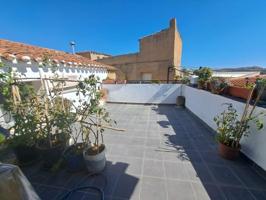 Casa en venta en Higueruela, Centro photo 0