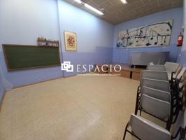 Local comercial en venta en Mataró, Peramas photo 0