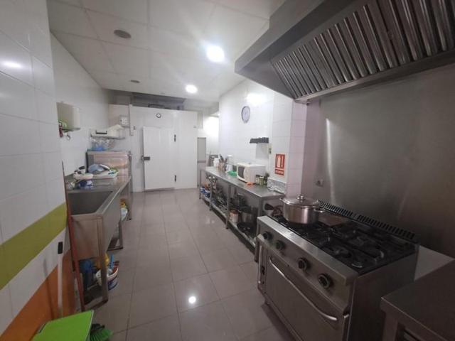 Local comercial en venta en Cacabelos, * centro photo 0