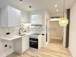 Local comercial en venta en Barcelona, Carrer de Montanyans, 08003 photo 0