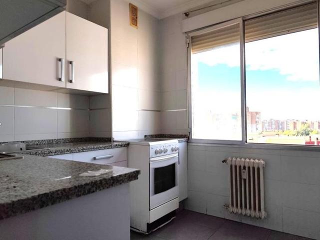 Piso en venta en Badajoz, Santa Marina - La Paz photo 0