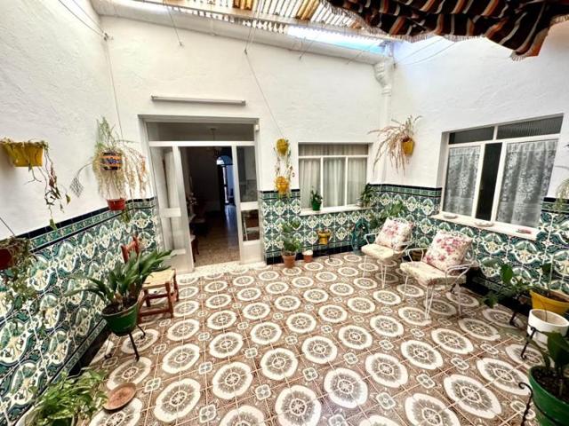 Casa en venta en Morón de la Frontera, Semi-Centro photo 0