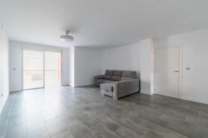 Piso en venta en Albolote, Ayuntamiento photo 0