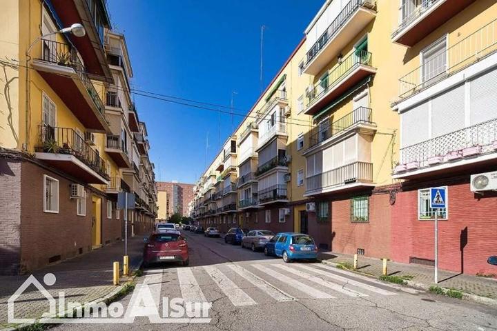 Piso en venta en Sevilla, Cerro del Águila photo 0
