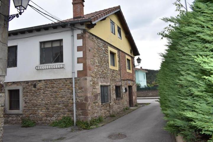 Casa con terreno en venta en Torrelavega, CANTABRIA photo 0