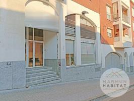 Local comercial en venta en Mataró photo 0