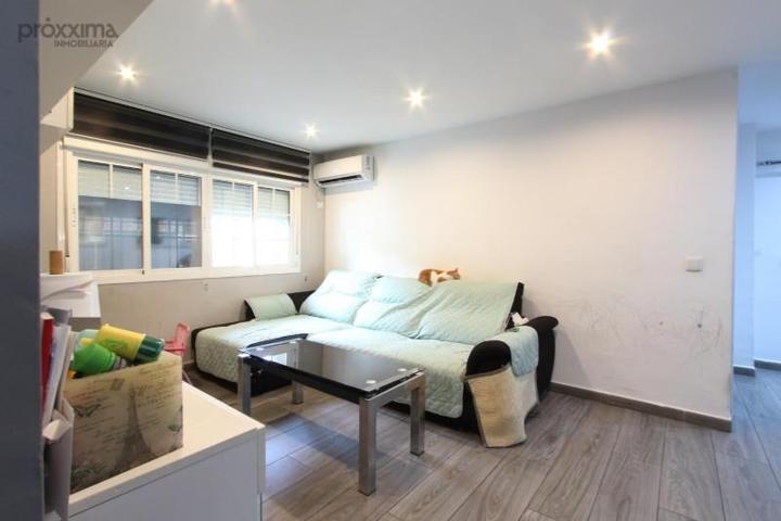 Piso en venta en Sevilla, Parque Alcosa photo 0