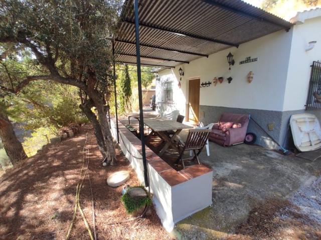 Casa con terreno en venta en Cómpeta photo 0