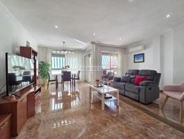 Piso en venta en Gandia, Corea photo 0