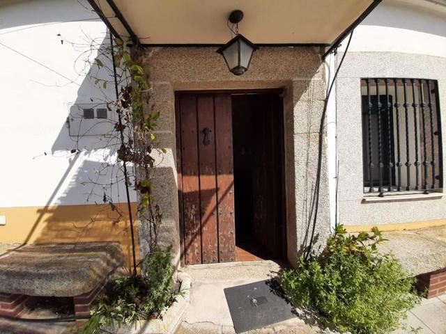 Casa con terreno en venta en Ceclavín, Ceclavín photo 0