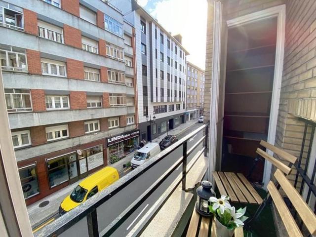 Piso en venta en Oviedo photo 0