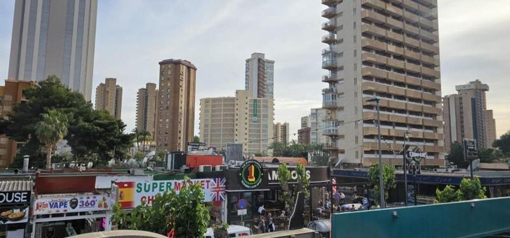 Apartamento en venta en Benidorm, Levante photo 0
