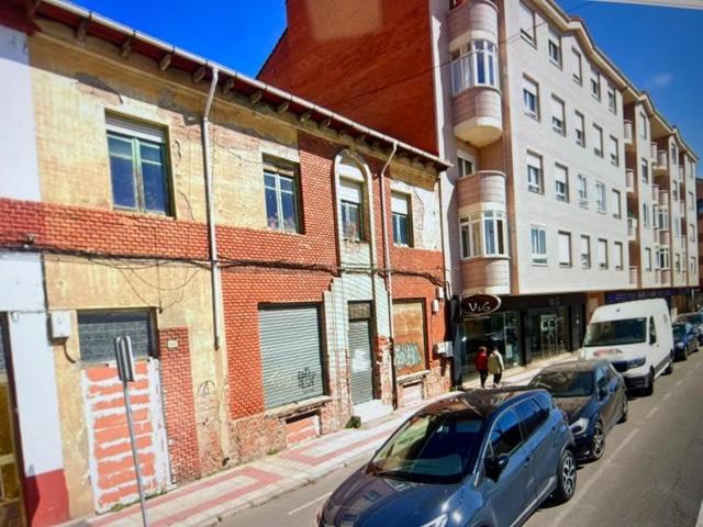 Casa en venta en León, Trobajo del Camino photo 0