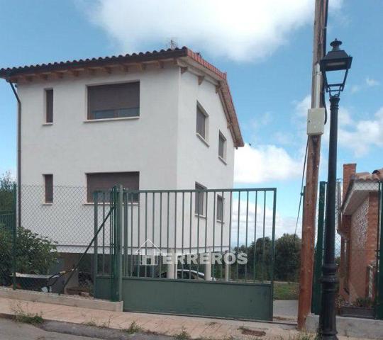 Chalet en venta en Ocón, Las Ruedas de Ocon photo 0