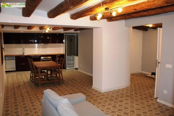 Casa en venta en Cervera, LA SEGARRA photo 0