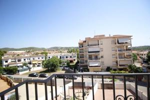 Piso en venta en Roda de Barà, CENTRO PUEBLO photo 0