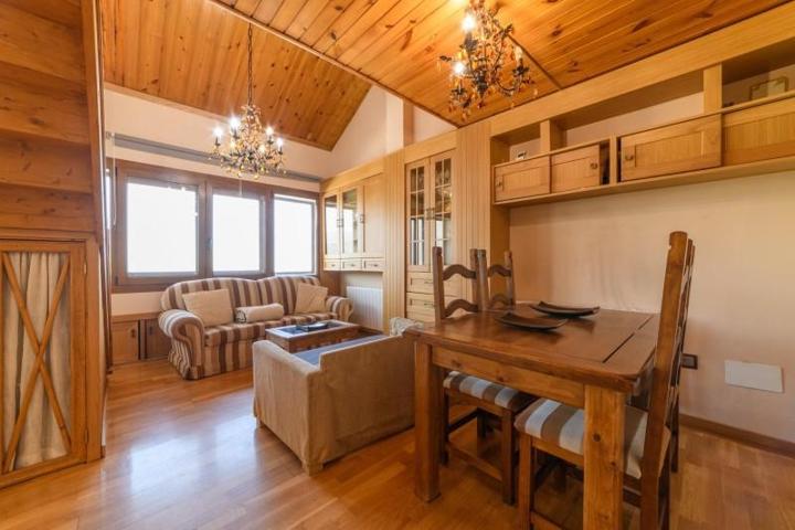 Apartamento en venta en Sierra Nevada, Zona alta photo 0