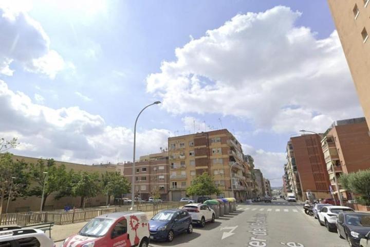 Piso en venta en Terrassa, Sant Pere Nord photo 0