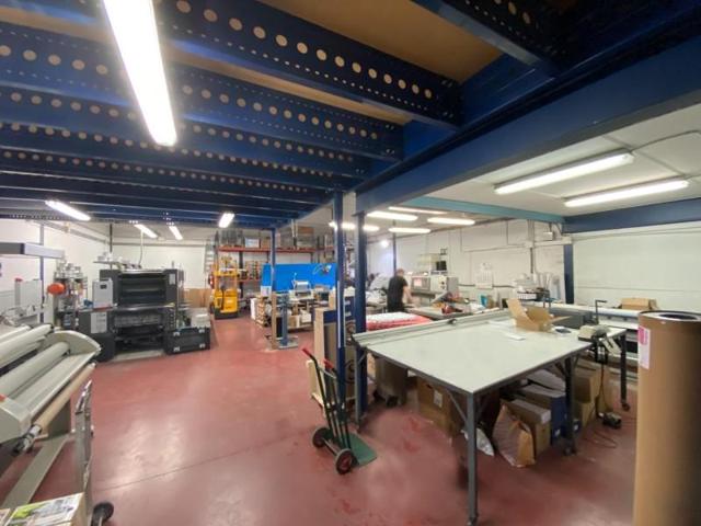 Nave industrial en venta en Sevilla, Palmete-Padre Pío-Hacienda San Antonio photo 0