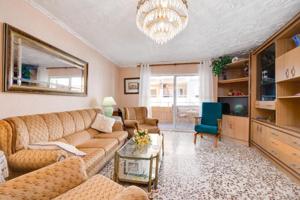 Apartamento en venta en Torrevieja, Habaneras photo 0