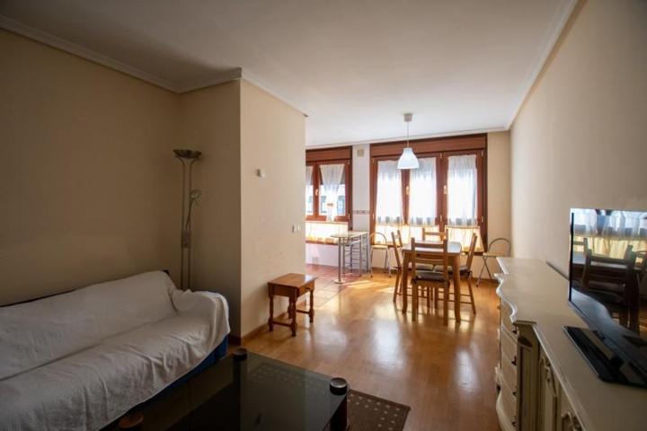 Piso en venta en Villaviciosa, Villaviciosa photo 0