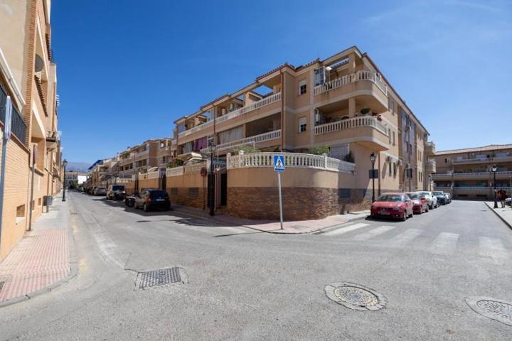 Piso en venta en Las Gabias, Entrada de Gabia photo 0