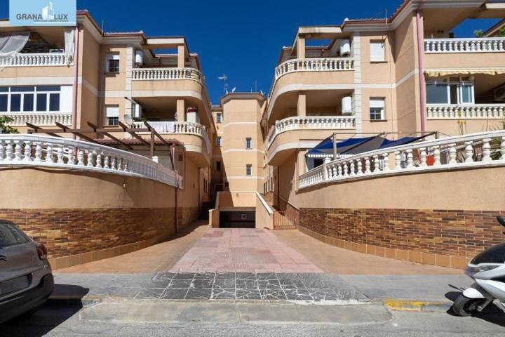 Piso en venta en Las Gabias, Entrada de Gabia photo 0