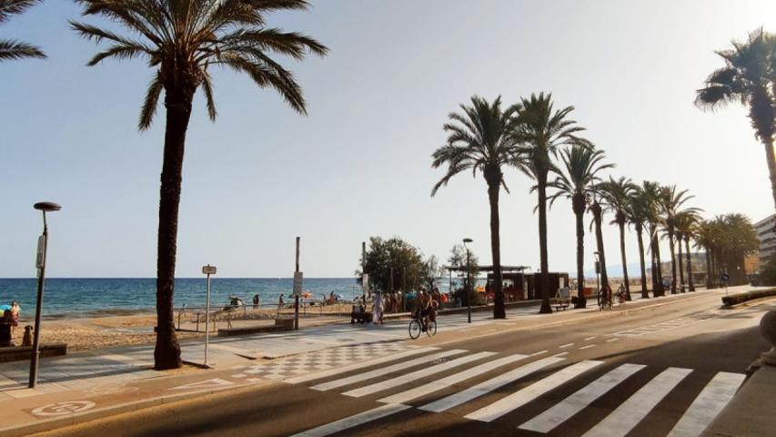 Apartamento en venta en Salou, Passeig Miramar photo 0