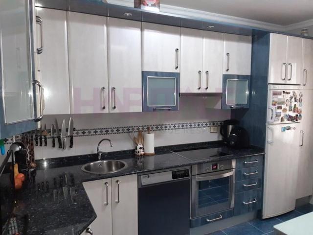 Piso en venta en Portugalete photo 0