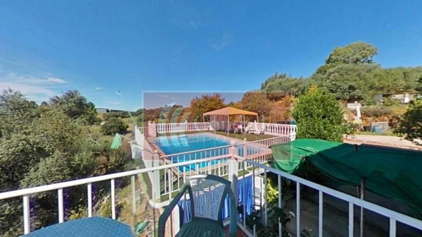 Casa con terreno en venta en Almodóvar del Río, Urb. la cigarra baja photo 0