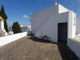 Casa en venta en Chiclana de la Frontera, Fuente amarga photo 0