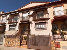 Adosada en venta en Vegas del Genil, Vegas del genil photo 0