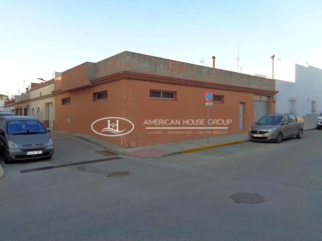 Local comercial en venta en Chiclana de la Frontera photo 0