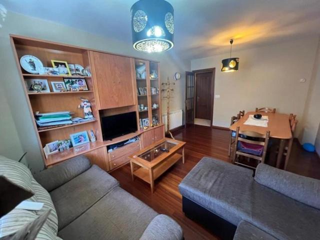 Piso en venta en Amés photo 0