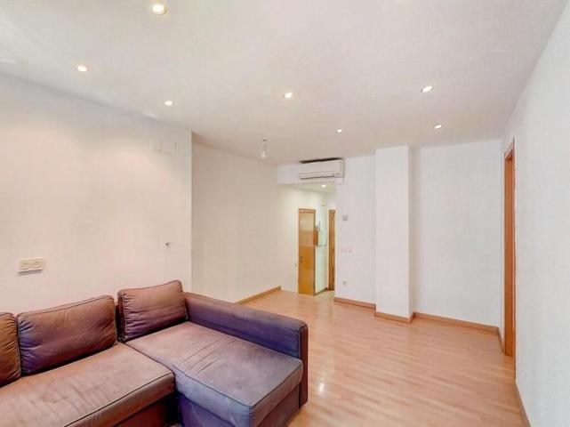 Piso en venta en Vallirana photo 0