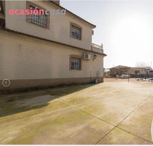 Casa con terreno en venta en Córdoba, Majaneque photo 0