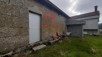 Casa en venta en Amoeiro, Trasalba photo 0