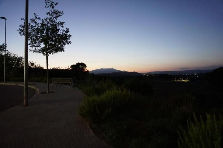 Chalet en venta en Tordera photo 0