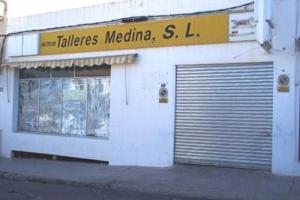 Local comercial en venta en Aspe, Caminico de elche photo 0
