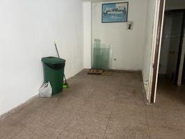 Local comercial en venta en Cádiz, Centro photo 0